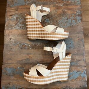 Lauren by Ralph Lauren patent leather 5” heels